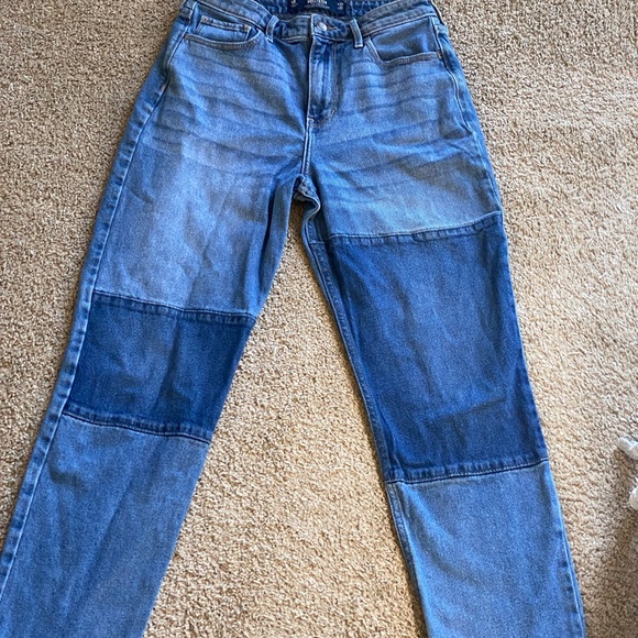 Hollister Denim - Hollister,  90’s Ultra High Rise, Mom Jeans with patchwork detail!